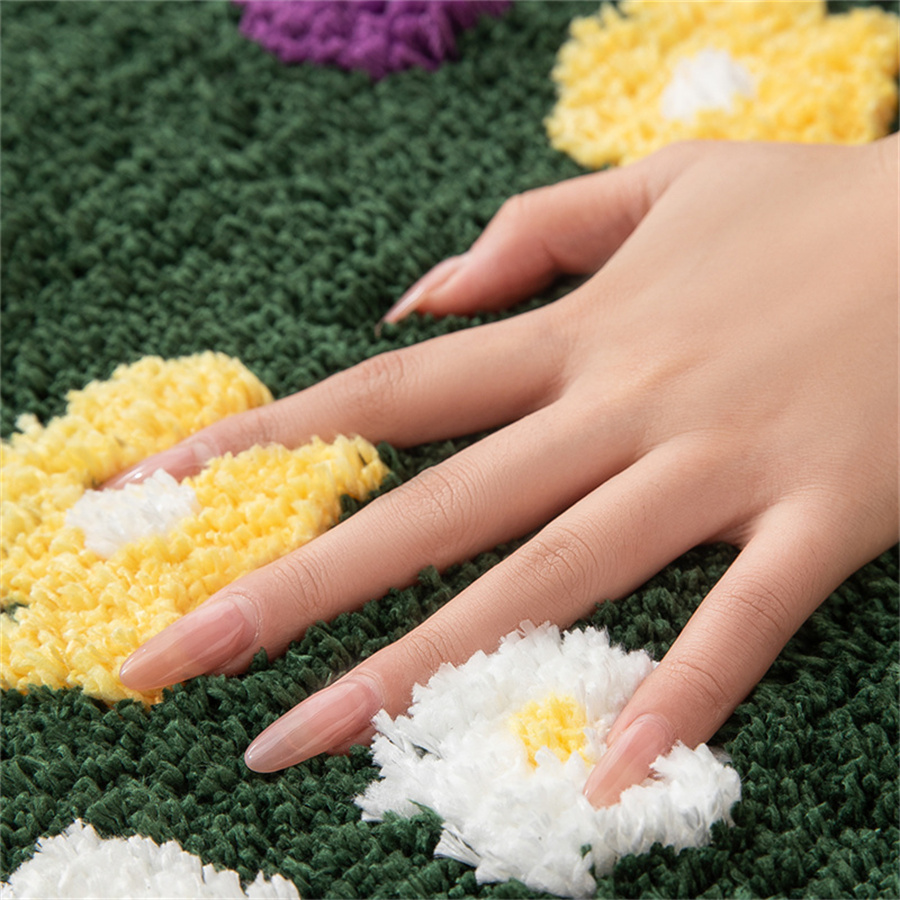Mata łazienkowa w kwiaty o nie – Zara Home Bathroom Rug recenzja i cena
